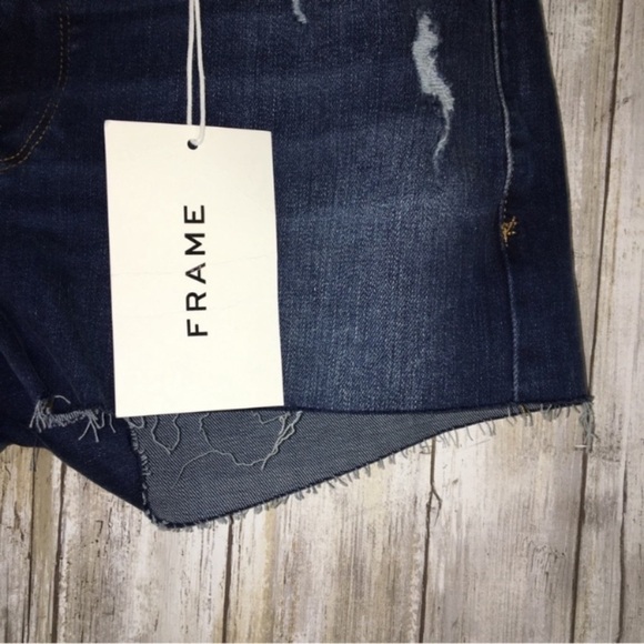 NWT FRAME Le Cutoff Light Distressed Cutoff Shorts - Picture 3 of 7